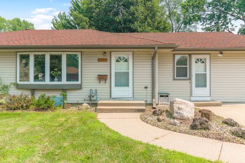 6909 17th Ave S, Richfield, MN, 55423-2704 | Card Image