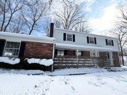 390 N Golf Manor Rd, Connersville, IN, 47331-8707 | Card Image