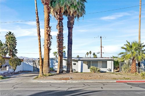 3520 Flower Ave, North Las Vegas, NV, 89030-2108 | Card Image