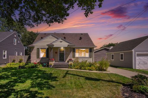 1656 Widdicomb Avenue Nw, Grand Rapids, MI, 49504 | Card Image