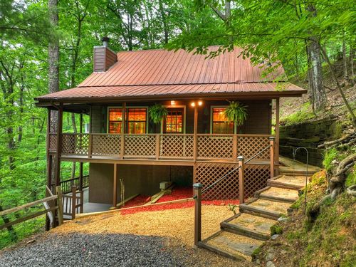415 Walnut Mountain Rd, Ellijay, GA, 30536-2614 | Card Image
