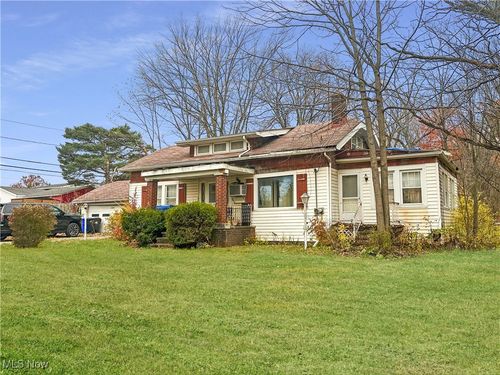 19622 Sheldon Rd, Brook Park, OH, 44142-3425 | Card Image