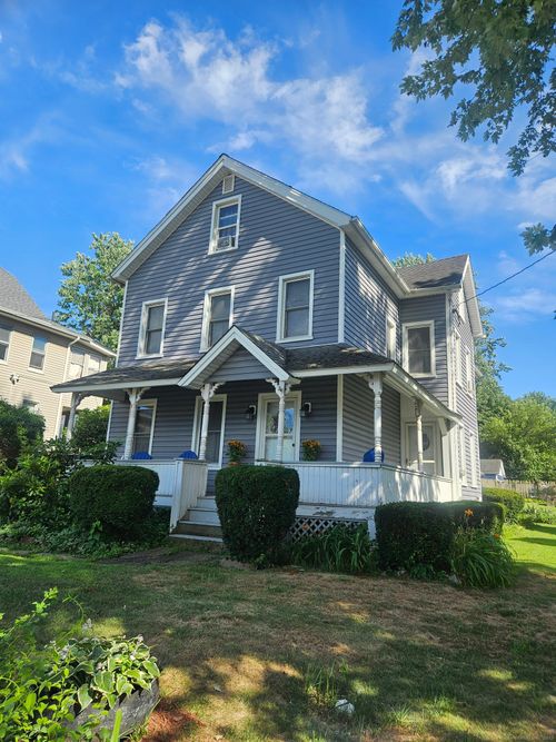 10 Burritt Ave, Norwalk, CT, 06854-3730 | Card Image