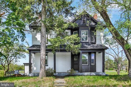 1745 Frederick Pike, LITTLESTOWN, PA, 17340-9046 | Card Image