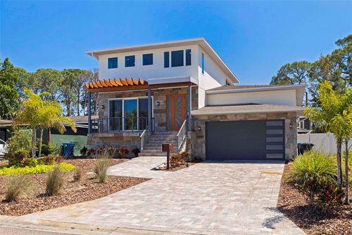 322 80th Ave Ne, ST PETERSBURG, FL, 33702-3818 | Card Image