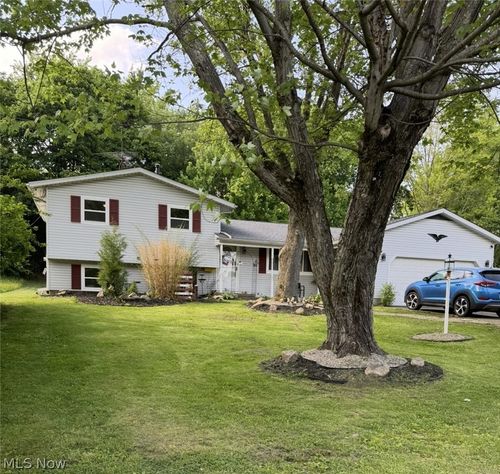 3805 Northern St Ne, Canton, OH, 44721-2876 | Card Image