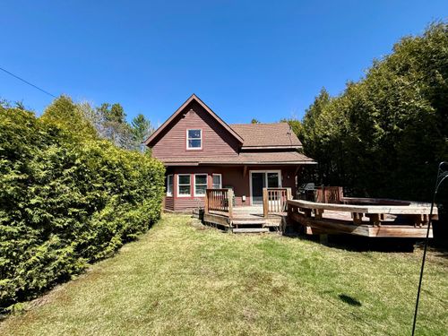 237 Station St, Lake Placid, NY, 12946-1950 | Card Image