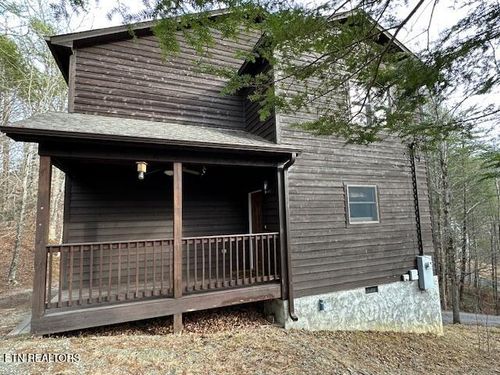 319 Rainbow Cir, Townsend, TN, 37882-3658 | Card Image