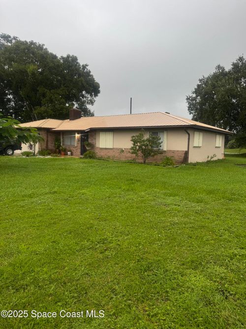 103 Americana Blvd Nw, Palm Bay, FL, 32907-1812 | Card Image