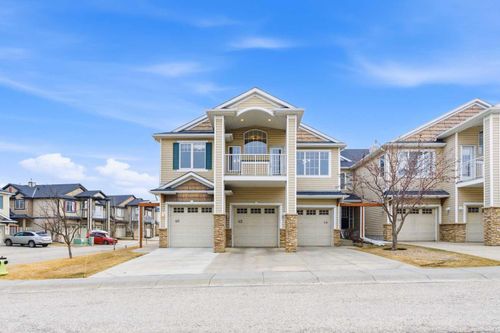 40 Royal Birch Mount Nw, Calgary, AB, T3G5W9 | Card Image