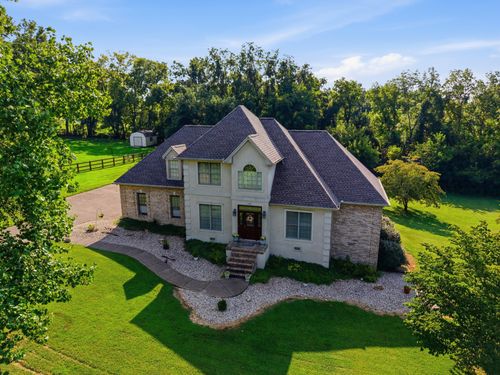 2044 Laura Ln, Springfield, TN, 37172-5544 | Card Image