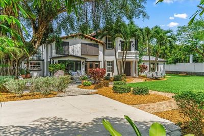 221 Ne 9th St, House other with 3 bedrooms, 3 bathrooms and null parking in Delray Beach FL | Image 1