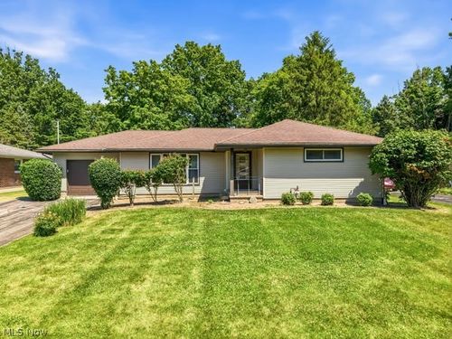 2171 Garden Dr, Wickliffe, OH, 44092-1114 | Card Image
