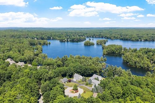 10-10 Iris Ct, Lunenburg, MA, 01462-4402 | Card Image