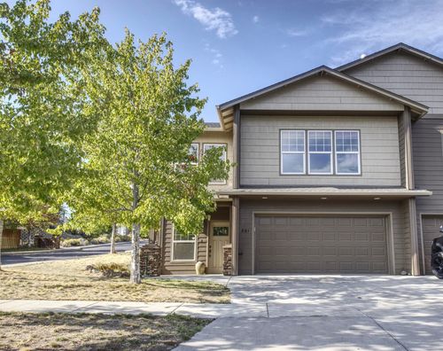 591 Ne Brookstone Dr, Prineville, OR, 97754-3221 | Card Image