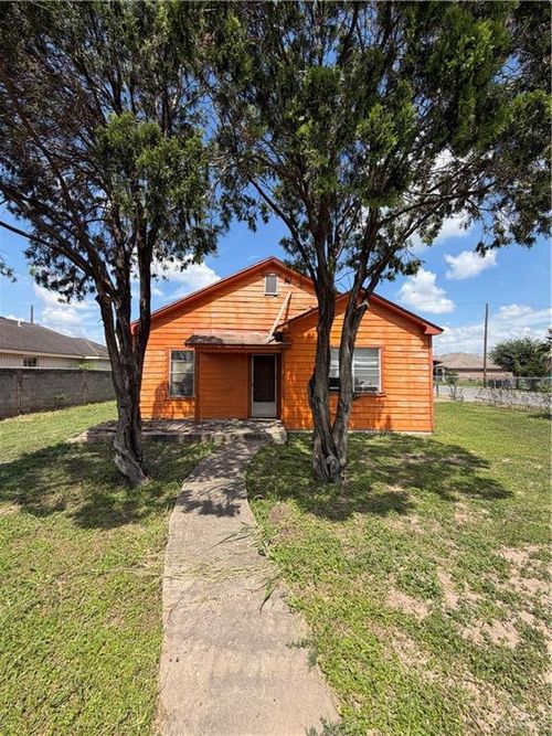 2300 S 26th St, McAllen, TX, 78503-7808 | Card Image