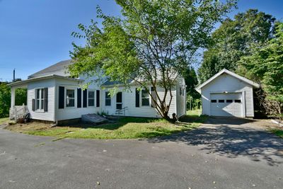 97 Turnpike Avenue, House other with 2 bedrooms, 1 bathrooms and 7 parking in Portsmouth RI | Image 2