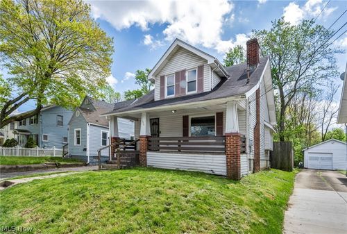 970 Hunt St, Akron, OH, 44306-2411 | Card Image