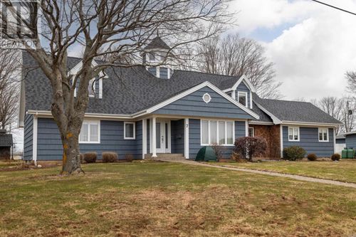 7 Glynwood Dr, Charlottetown, PE, C1A6J7 | Card Image