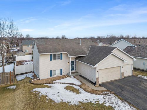 18704 Easton Ave, Farmington, MN, 55024-7052 | Card Image