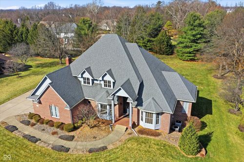 6010 Fawnwood Dr, Greenwood, IN, 46143-9142 | Card Image