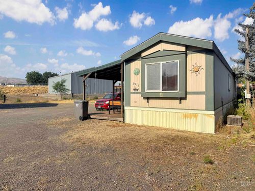 1917 13th St, Clarkston, WA, 99403-3008 | Card Image