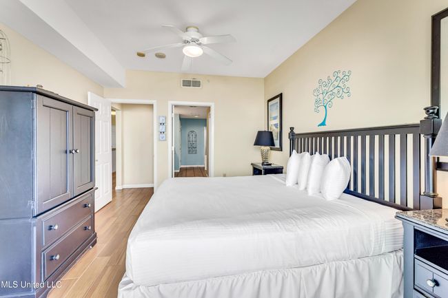 607 Legacy Towers-15 | Image 21