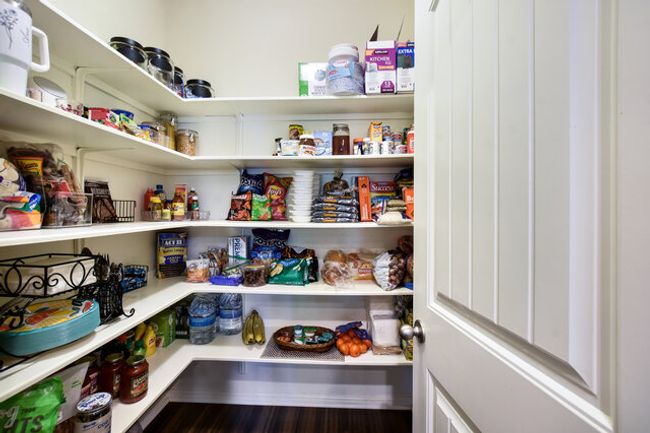 Great space pantry! | Image 11