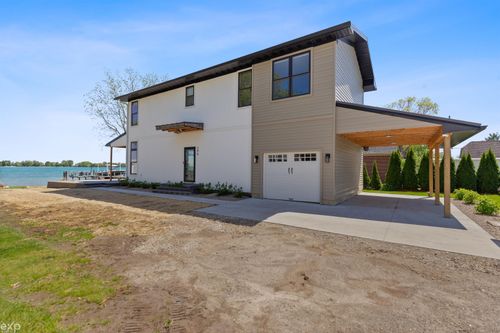 295 Martindale Ct, Cottrellville, MI, 48039-2285 | Card Image