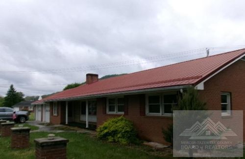 187 Water St, Peterstown, WV, 24963-9331 | Card Image