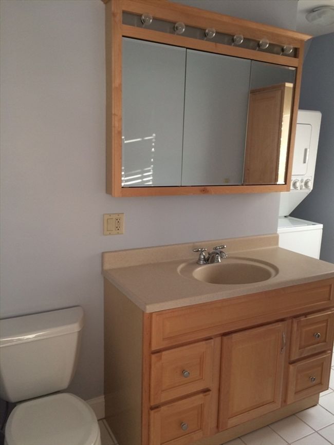 APT-3 - 135 Highland Ave, Condo with 2 bedrooms, 2 bathrooms and 1 parking in Winthrop MA | Image 10