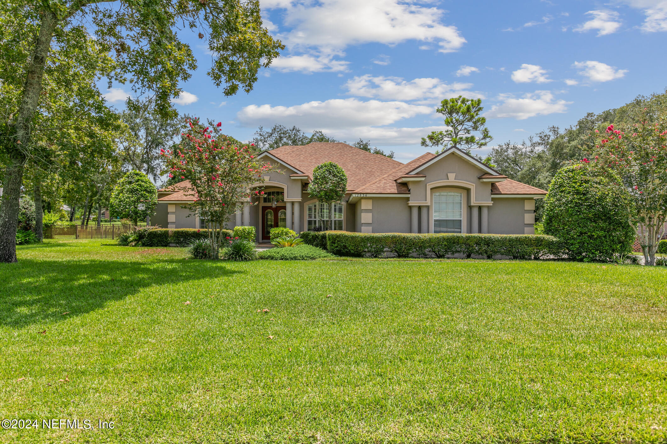 Isleworth Dr, Jacksonville, FL 32225