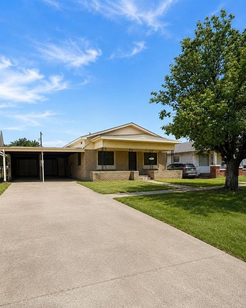 920 E Maple St, Cushing, OK, 74023-2820 | Card Image