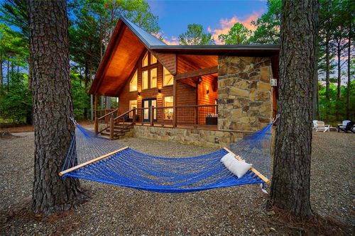 28 Xtreme Ln, Broken Bow, OK, 74728-7462 | Card Image