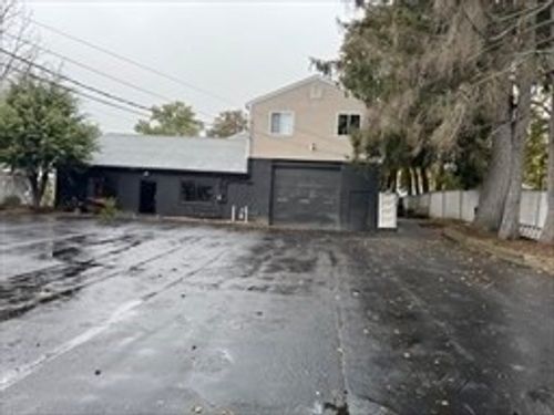 75 Lincoln St, Marlborough, MA, 01752-2370 | Card Image