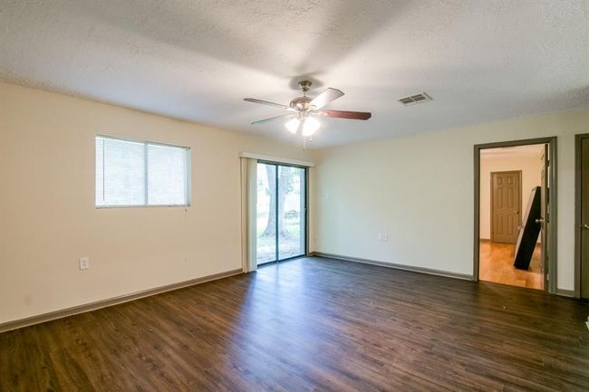 24615 Wilderness Rd, House other with 3 bedrooms, 2 bathrooms and 2 parking in Spring TX | Image 14