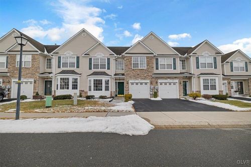 517 Harvest Dr, Blandon, PA, 19510-9588 | Card Image