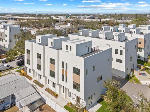 305 15th St N, ST PETERSBURG, FL, 33705-2015 | Card Image