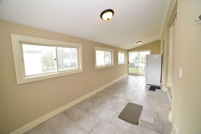 large all season room. | Image 38