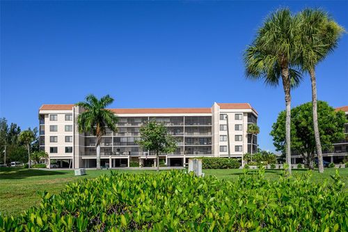 e104-25188 Marion Ave, PUNTA GORDA, FL, 33950-4168 | Card Image