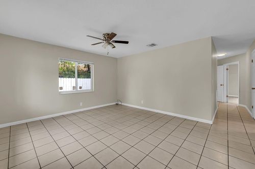 728 20th St, West Palm Beach, FL, 33407-5714 | Card Image