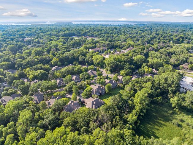 Quiet cul-de-sac living = peace of mind. | Image 35