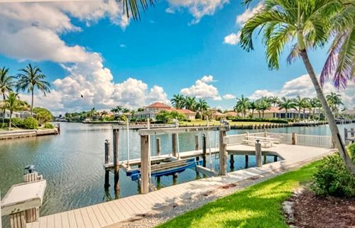 1188 Winterberry Dr, Marco Island, FL, 34145-5400 | Card Image