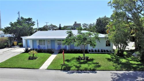2-2400 Park Ave, Riviera Beach, FL, 33404-4792 | Card Image