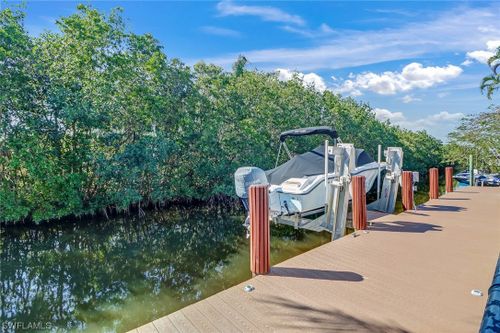 3470 Lakeview Drive, Naples, FL, 34112 | Card Image