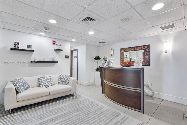APT-1101 - 1830 S Ocean Dr, Condo with 3 bedrooms, 3 bathrooms and null parking in Hallandale Beach FL | Image 21