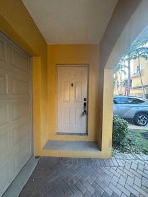 2337 Vintage Dr, Lighthouse Point, FL, 33064-6089 | Card Image