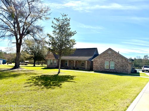 13921 Jim Ramsay Rd, Vancleave, MS, 39565-9083 | Card Image
