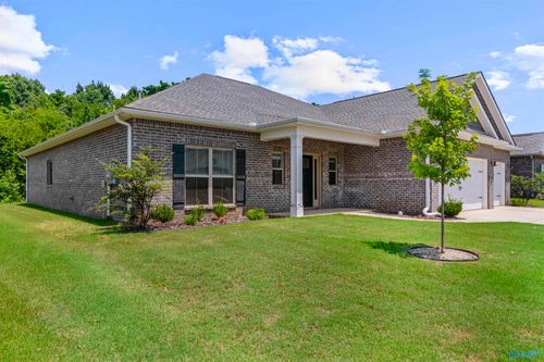 25129 Addlestone Dr, Athens, AL, 35613-1220 | Card Image