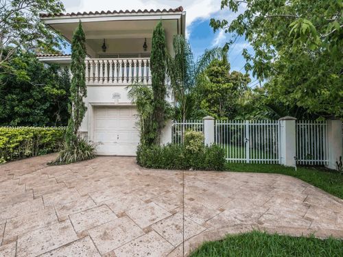 4000 Alhambra Cir, Coral Gables, FL, 33146-1006 | Card Image